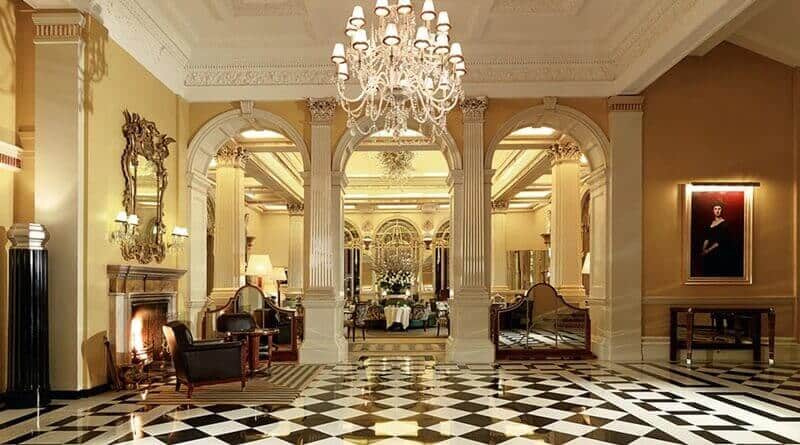Top 20 nejlepších návrhů hotelových lobby na světě 15