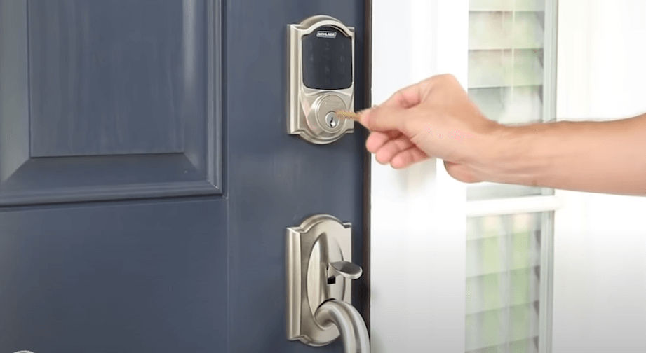 ¿Por qué es necesario instalar una cerradura de puerta sin llave?