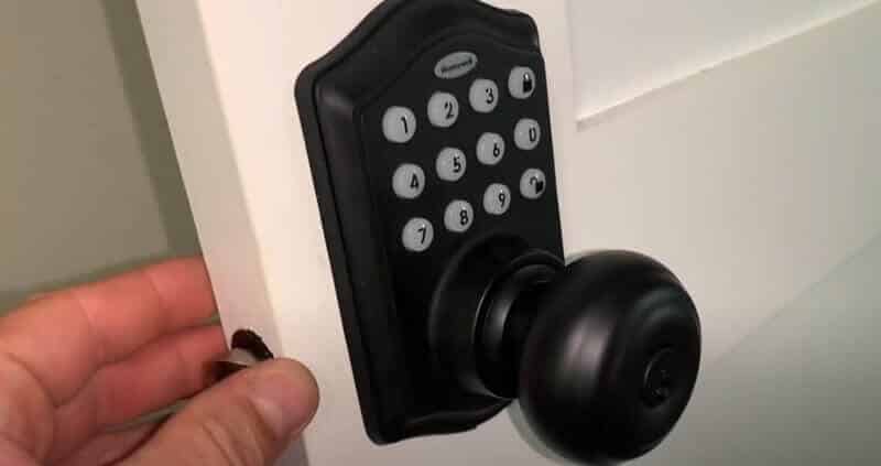 Honeywell electronic door lock is not opening.