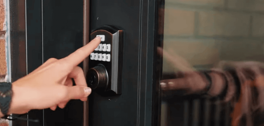 ¿Por qué son populares las cerraduras de puertas Vivint?