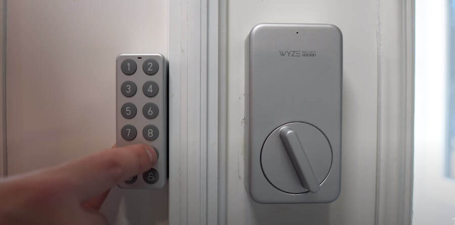 Wyze lock is not responding to commands