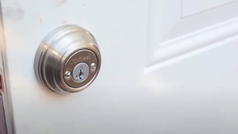 How to Remove a Kwikset Deadbolt? Details Step by Step Guide 1