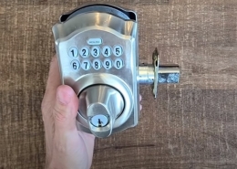 ميزة Schlage Turn Lock لا تعمل ، لماذا وكيف يتم إصلاحها
