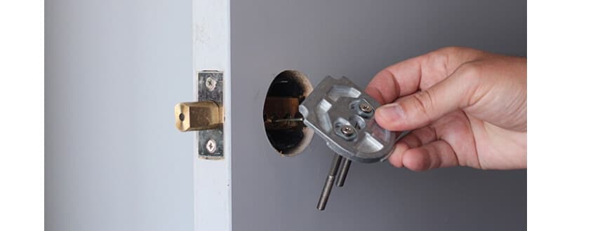 ¿Cómo instalar August Smart Lock? Guía precisa paso a paso 4