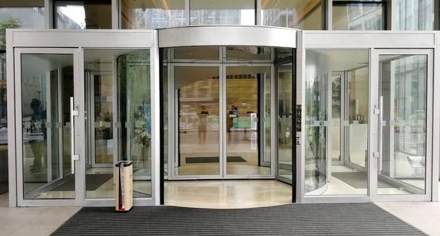 Exploring Why Need Revolving Doors in Commercial Buildings 1