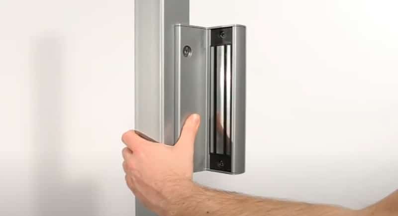 How to open the magnetic lock without the key from outside