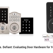 Kwikset vs. Defiant avaliando hardware de porta para sua casa