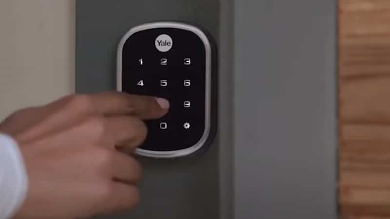 Using Smart Locks for Self Check-in Airbnb: All You Need to Know 1